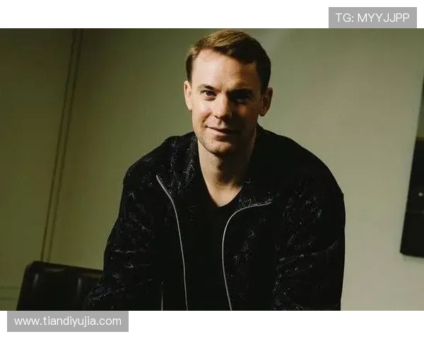 诺伊尔:从守门员到传奇,如何在足球历史上书写辉煌篇章