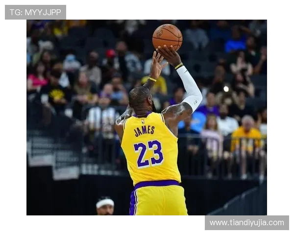 詹姆斯创造历史成就达阵4万分1万板1万助成NBA传奇